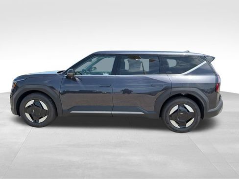 New 2026 Kia EV9 Light RWD image 4