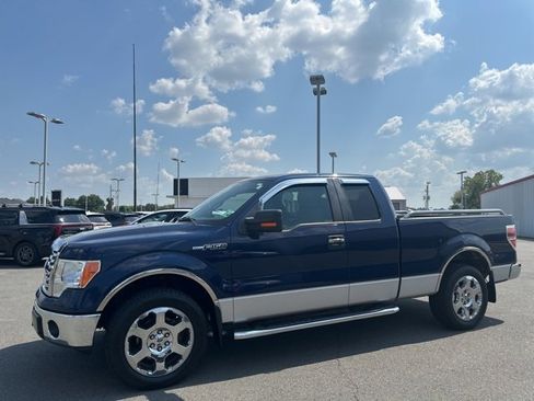Used 2011 Ford F150 XLT w/ XLT Chrome Pkg image 3