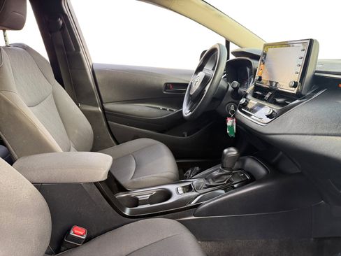 Used 2022 Toyota Corolla LE image 11