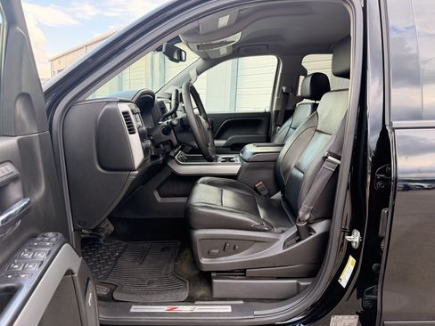Used 2017 Chevrolet Silverado 1500 LTZ Z71 w/ LTZ Plus Package AWD/4WD image 7