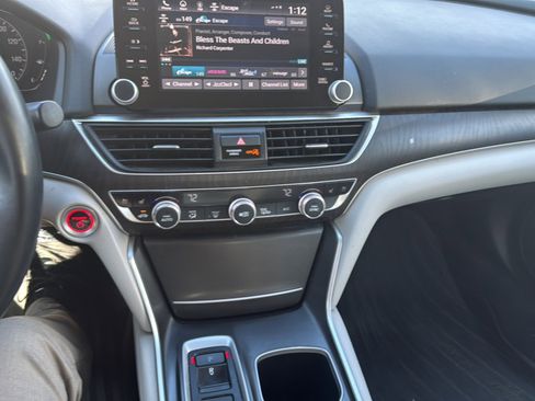 Certified 2019 Honda Accord Touring image 18