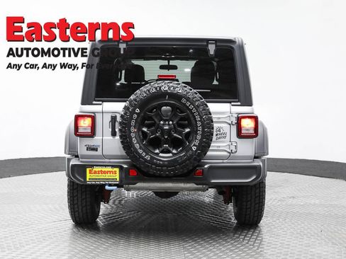 Used 2023 Jeep Wrangler Unlimited w/ Cold Weather Group image 6