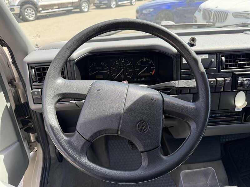 Used 1995 Volkswagen Eurovan Camper FWD image 12