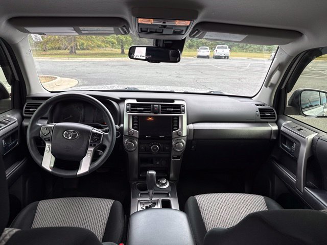 Used 2022 Toyota 4Runner SR5 AWD/4WD image 3