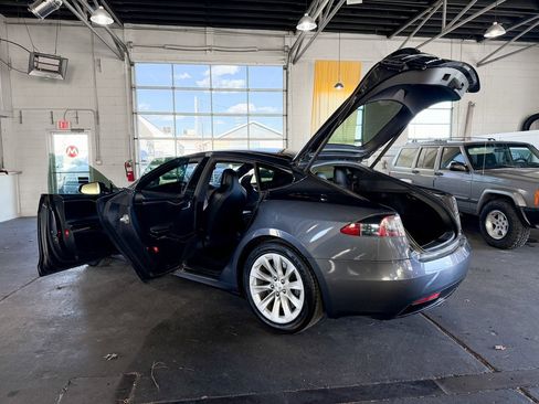 Used 2018 Tesla Model S 75D image 18