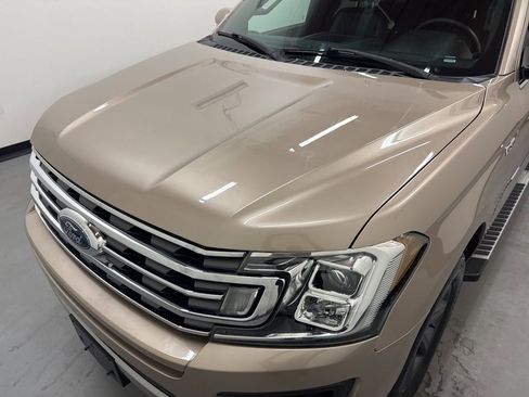 Used 2020 Ford Expedition XLT w/ FX4 Off-Road Package image 27