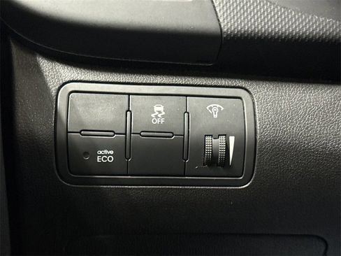 Used 2015 Hyundai Accent Sport image 17