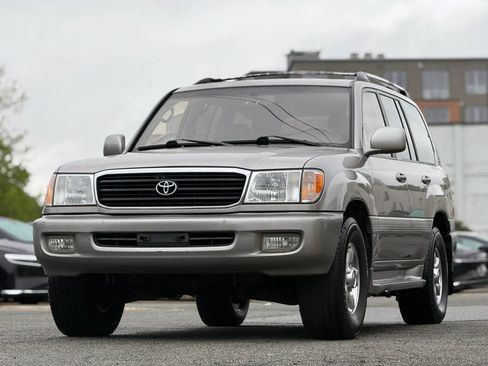 Used 2001 Toyota Land Cruiser AWD/4WD image 5
