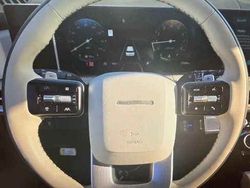 Used 2025 Hyundai Santa Fe Calligraphy AWD/4WD image 8
