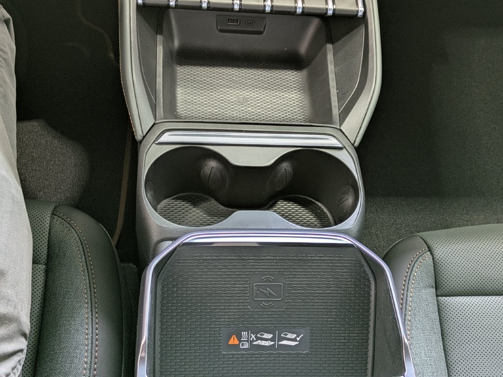 New 2026 GMC Terrain AT4 AWD/4WD image 8