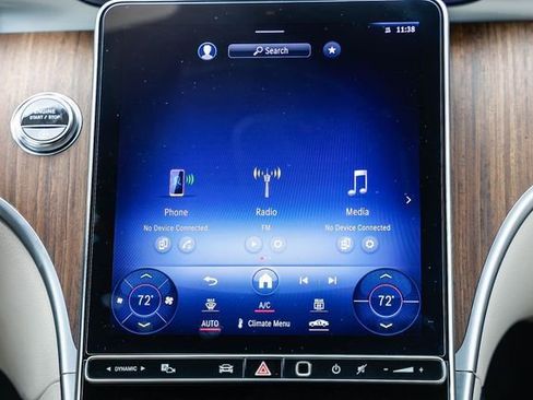 Used 2024 Mercedes-Benz C 300 4MATIC Sedan image 12