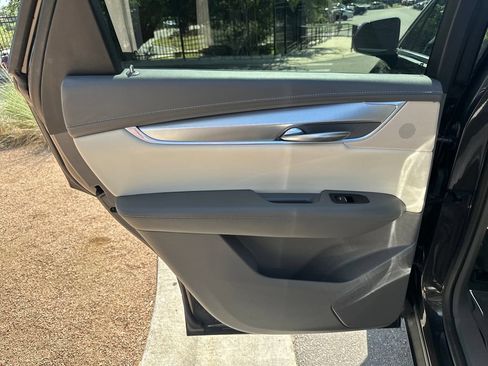 Used 2019 Cadillac XT5 Luxury FWD image 33