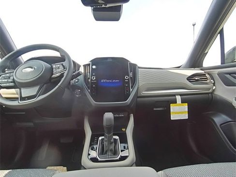 Used 2025 Subaru Forester Premium w/ Convenience Package #2 image 25