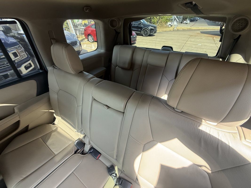 Used 2015 Honda Pilot Touring image 23