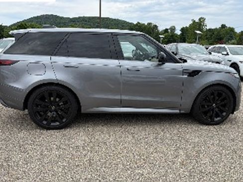 Used 2024 Land Rover Range Rover Sport Dynamic SE AWD/4WD image 7