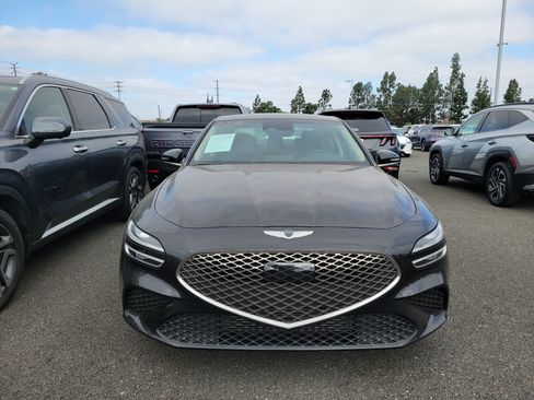 Used 2023 Genesis G70 2.0T RWD image 2