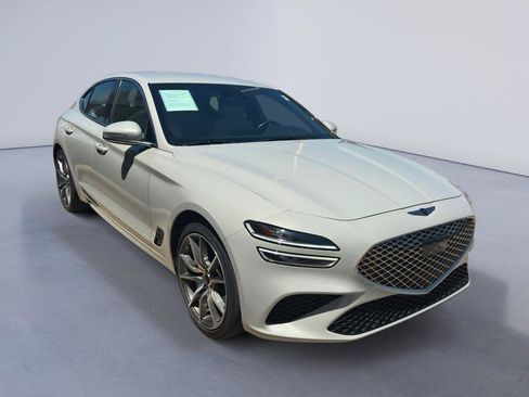 Used 2025 Genesis G70 2.5T RWD image 7