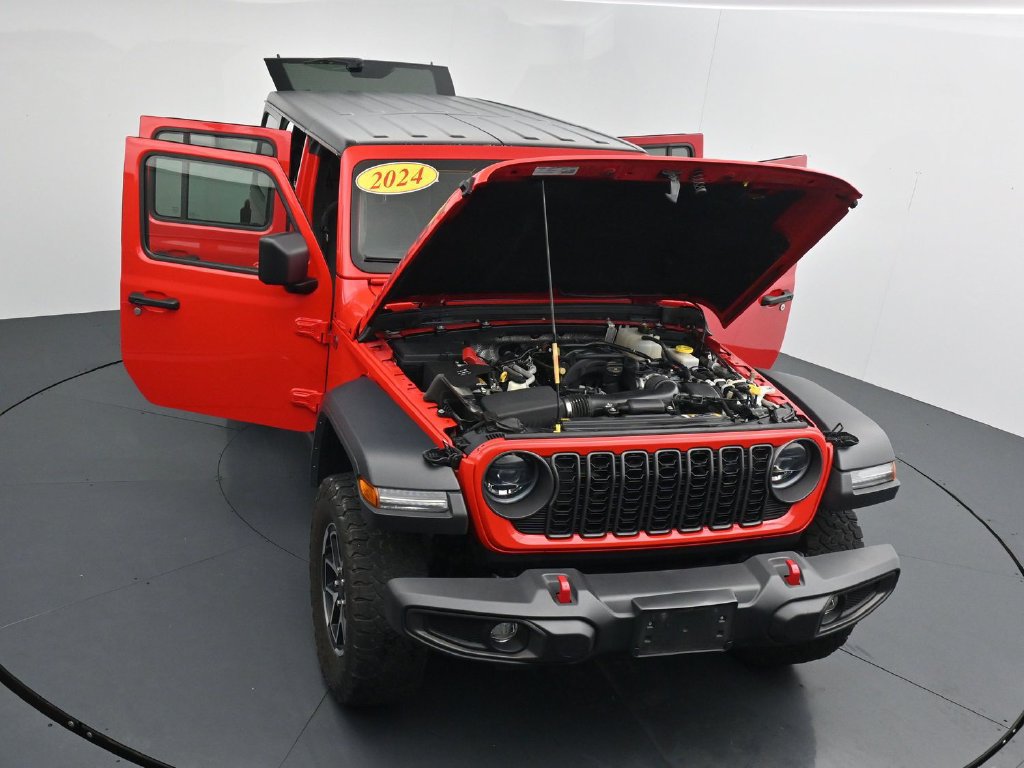 Used 2024 Jeep Wrangler Unlimited Rubicon AWD/4WD image 44