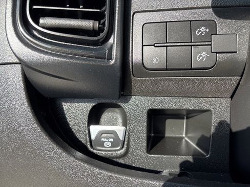 Used 2023 RAM ProMaster 2500 w/ Driver Convenience Group image 40