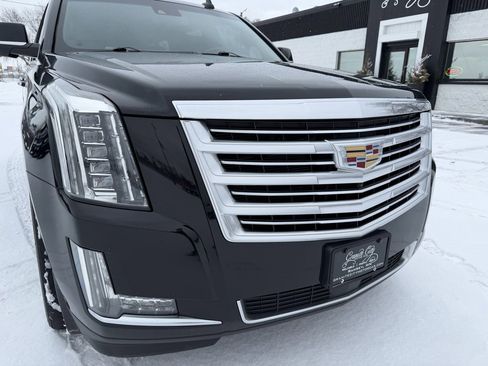 Used 2015 Cadillac Escalade ESV Platinum image 13