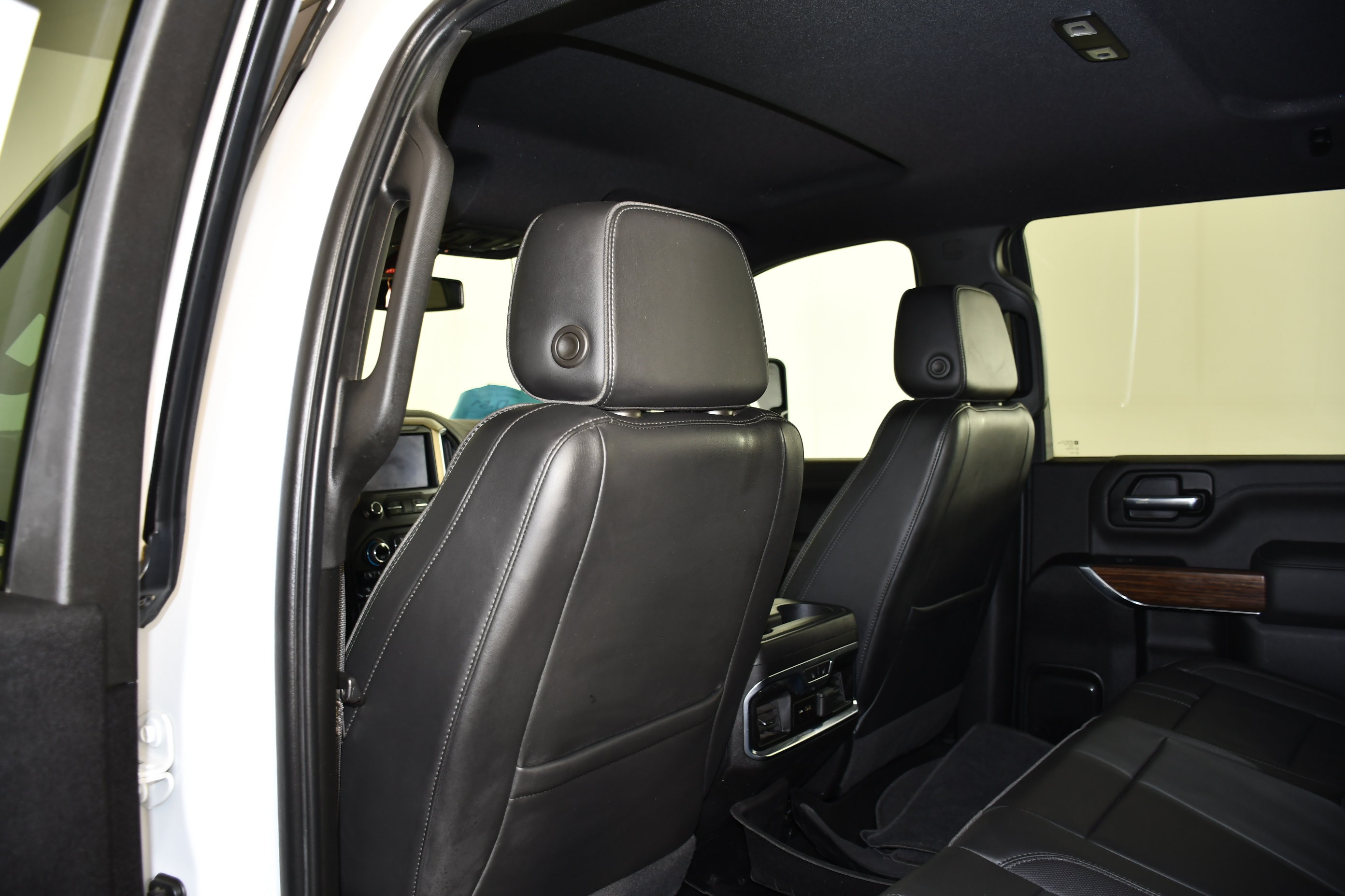 Used 2022 Chevrolet Silverado 3500 High Country w/ Safety Package II AWD/4WD image 51
