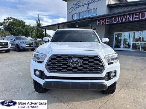 Used 2022 Toyota Tacoma TRD Off-Road w/ Technology Package image 4