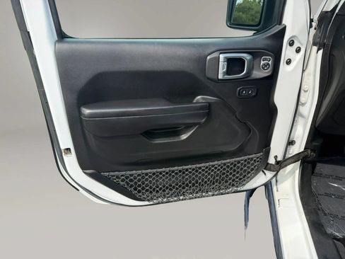 Used 2019 Jeep Wrangler Unlimited Sport S AWD/4WD image 10