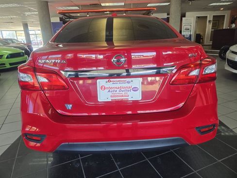 Used 2018 Nissan Sentra SV image 5