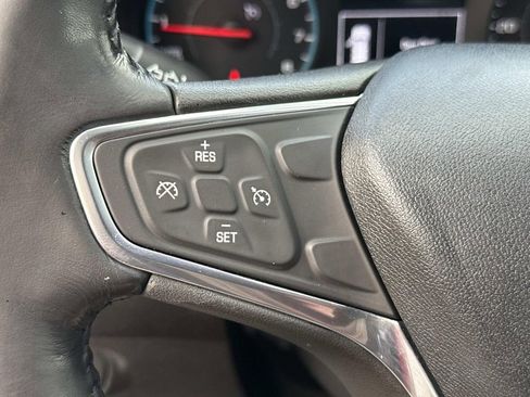 Used 2018 Chevrolet Equinox LT image 40