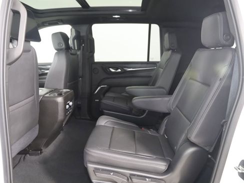 Used 2021 GMC Yukon XL Denali w/ Advanced Technology Package image 52