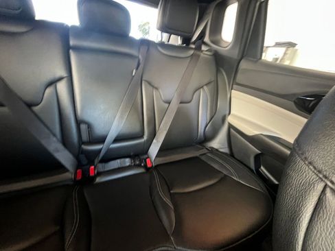 Used 2025 Jeep Compass Limited image 38