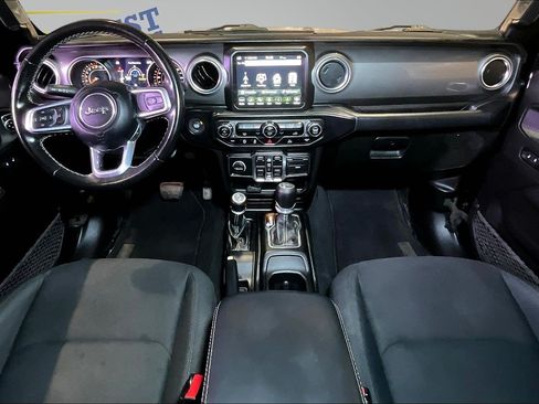 Used 2022 Jeep Gladiator Overland AWD/4WD image 9
