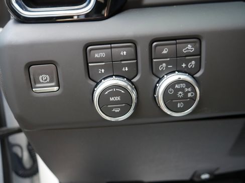 Used 2024 GMC Sierra 2500 Denali w/ Snow Plow Prep/Camper Package image 11