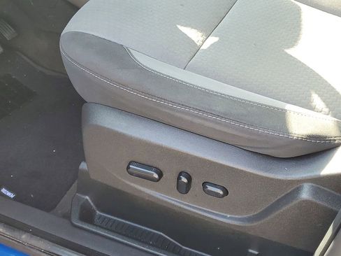 Used 2019 Ford Escape SE image 11