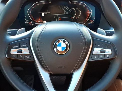 Used 2022 BMW X6 xDrive40i AWD/4WD image 9