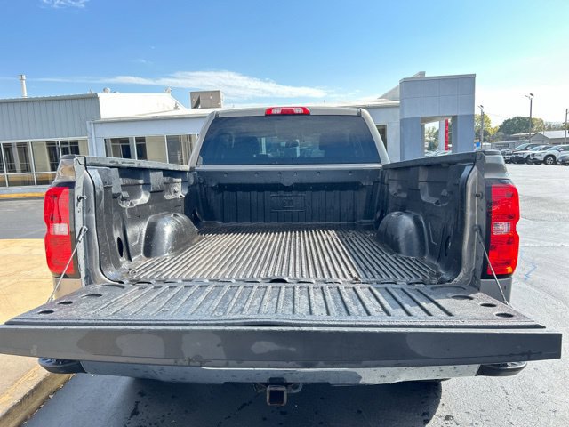 Used 2017 Chevrolet Silverado 1500 LT w/ All Star Edition AWD/4WD image 9