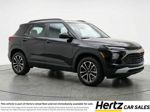 Used 2025 Chevrolet TrailBlazer LT image 1