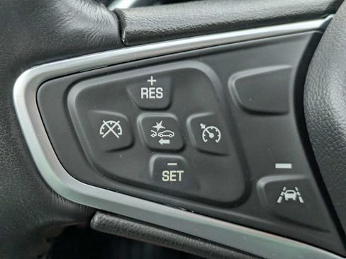 Used 2022 Chevrolet Equinox LT FWD image 28