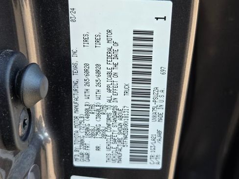 Used 2024 Toyota Tundra Platinum AWD/4WD image 13
