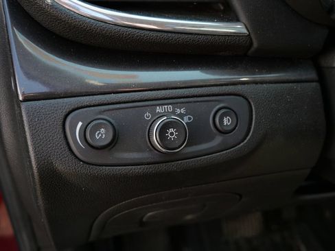 Used 2020 Buick Encore Essence w/ Experience Buick Package AWD/4WD image 15