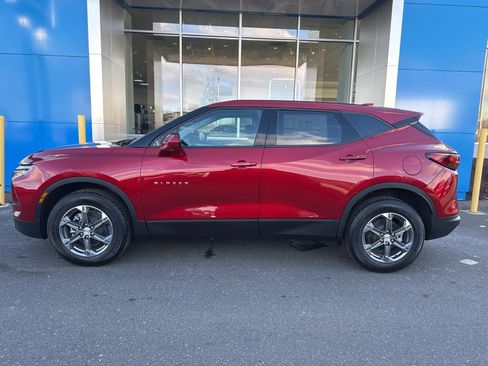 New 2026 Chevrolet Blazer LT image 9