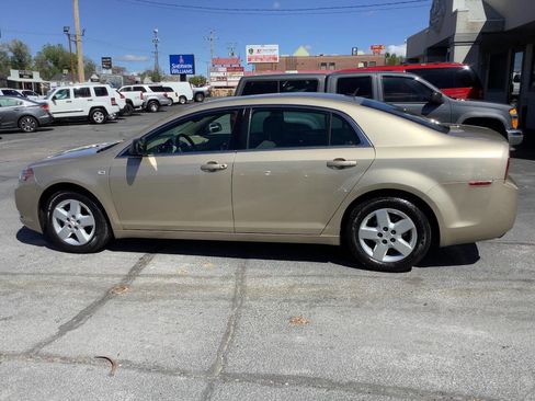 Used 2008 Chevrolet Malibu LS image 16