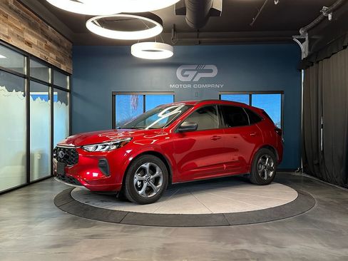 Used 2023 Ford Escape ST-Line w/ Tech Pack #1 image 7