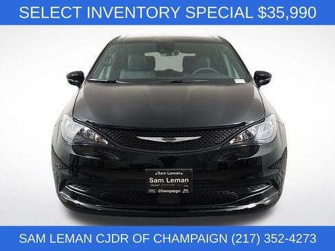 New 2026 Chrysler Voyager LX image 2