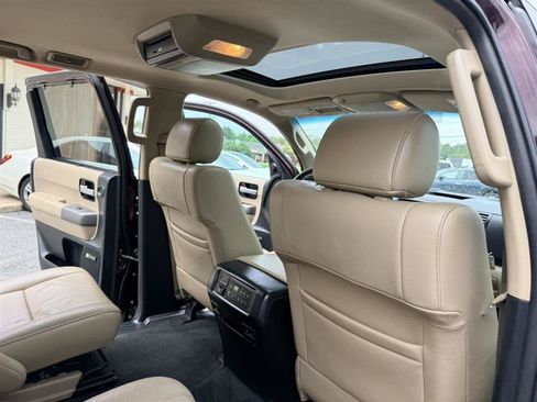 Used 2014 Toyota Sequoia Limited AWD/4WD image 18