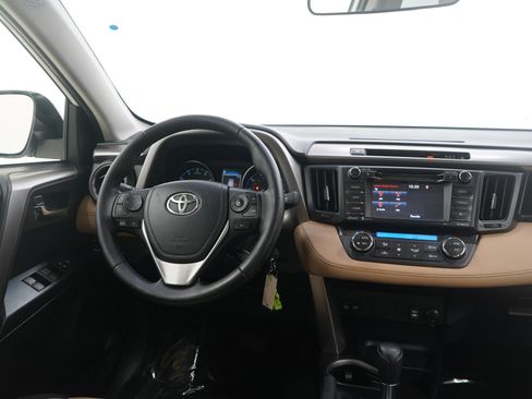 Used 2017 Toyota RAV4 XLE image 14