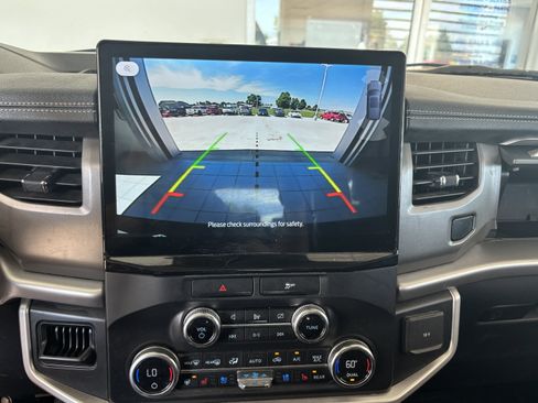 Used 2022 Ford Expedition XLT AWD/4WD image 15