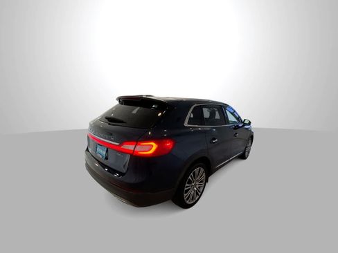 Used 2017 Lincoln MKX Reserve AWD/4WD image 8