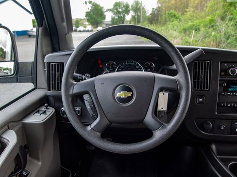 Used 2020 Chevrolet Express 3500 LT w/ LT Preferred Equipment Group image 20