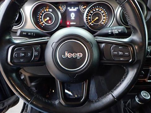 Used 2022 Jeep Gladiator Sport image 11